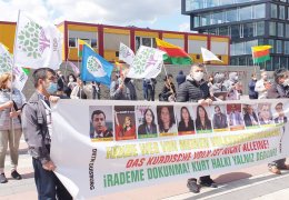 Türk devletinin saldırıları protesto ediliyor