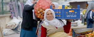 Cinîya bazarkar a Dîyarbekirije: Ez roje de 50 kaxitan qezenc bikerê ez şikir kena