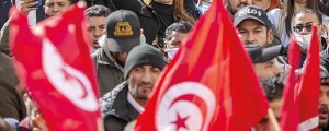 Tunus dini anayasadan çıkarıyor