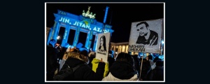 ‘Jin jiyan azadî’ Brandenburg kapısında