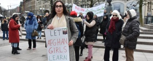 Afgan kadınlar Brüksel’e yürüyor