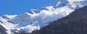 Li Mont Blancê aşût ket