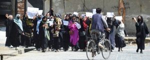 Afgan kadınları yürütmediler