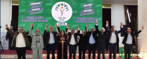 Tifaqa Azadî û Demokrasiyê ya Kurd yekdeng e