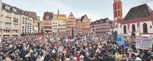 Frankfurt demokrasiyê diparêze