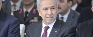Arınç: Öcalan ile görüşürüm