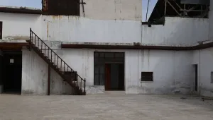 700 yıllık hana beton döktüler
