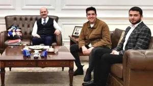 AKP dökülüyor