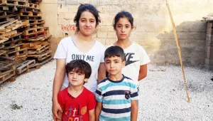 Tutsak anne ve babalarını soruyorlar