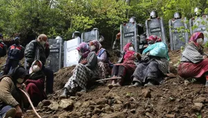 Ormanı devletten koruyorlar