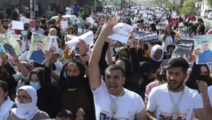 Şengal’de protesto yürüyüşü
