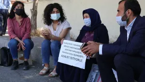 Şenyaşarlar yeniden adliye önünde
