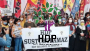 Sıkıştıkça Kürtlere saldırıyor