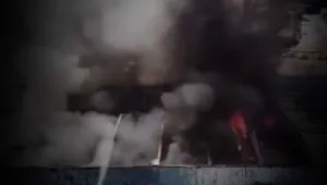 3 fabrika ve 2 araç yakıldı