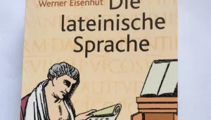 Latince öldü mü?