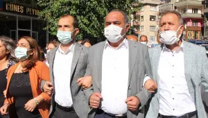 Polis terörüne rağmen yürüyüş