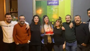 Tiyatro krediyle ayakta duruyor
