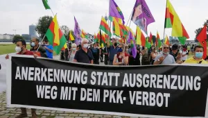 Düsseldorf’ta polis yasası protesto edildi