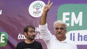 İki ittifaka da seslendi