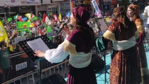 Van barış için toplandı