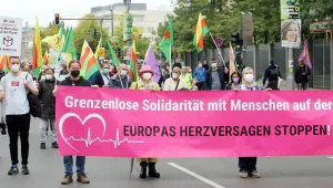 Berlin'de binler adil bir toplum için yürüdü
