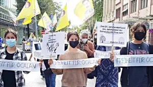 Berlin'den Helsinki'ye: Dem Dema Azadiyê ye