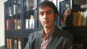 Kriz yeni krizlerle yönetiliyor