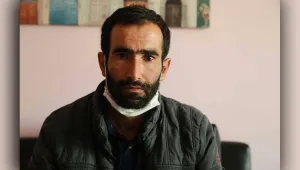 Ablasının fotoğrafı için yine ceza