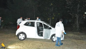 ‘Ahlak’ bekçisi bir kadını katletti