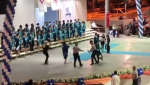 Maskesine bile tahammül edemiyorlar