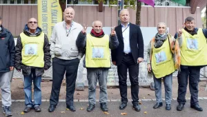 AP vekilleri: Tecrit derhal son bulmalı