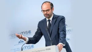 Fransa Başbakanı istifa etti