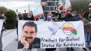 Öcalan için eylemler sürüyor