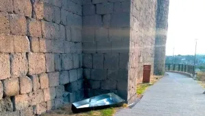 Hakikati sahiplenmek, “Vandallık" olarak tanımlanamaz