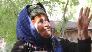Semsûr'da bir dengbêj: Xafê Ana