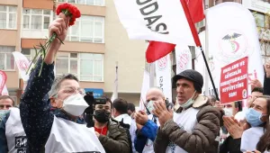 Hekimler Ankara’da haykırdı