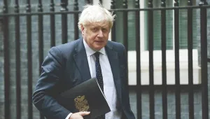 Johnson’a ‘istifa et’ baskısı