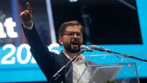 Şili’de solun zaferi: Boric seçildi