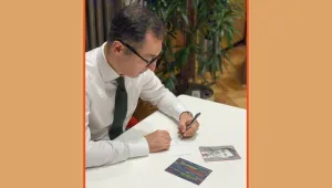 Bakan Özdemir’den siyasi tutsaklara kart