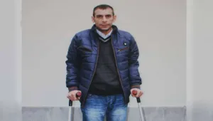 Engelli ve hasta tutsak ameliyatı reddetti