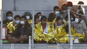 7 göçmen donarak can verdi