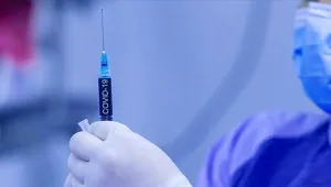 Üçüncü dozu olmayanlar aşısız sayılacak