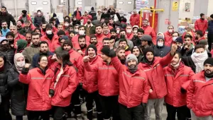 İşçi haklarını istiyor patron polisi salıyor