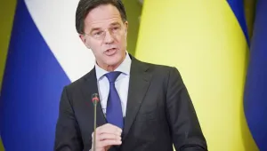 Hollanda’dan savaş suçu özrü 