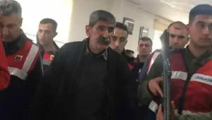 30 yıldır tutsak
