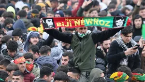 Türk terör rejimine Newroz ateşiyle yanıt