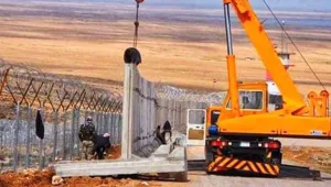 Kürtler ve etrafına örülen duvarlar