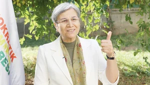 Moralimizi beyaz tülbentlerinizden alıyoruz
