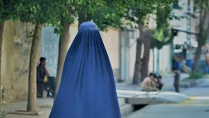 Kadına takılan boyunduruk: Burka
