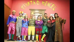 Pano yandı, elektrik yok, Kürtçe yasak